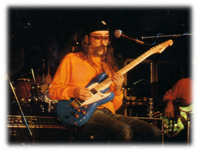 Jeff Skunk Baxter and his G-505