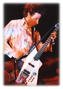  Justin Meldal-Johnsen rocks his G-77