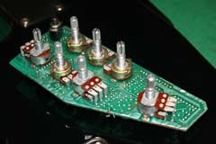 Roland G-77 Bass Black